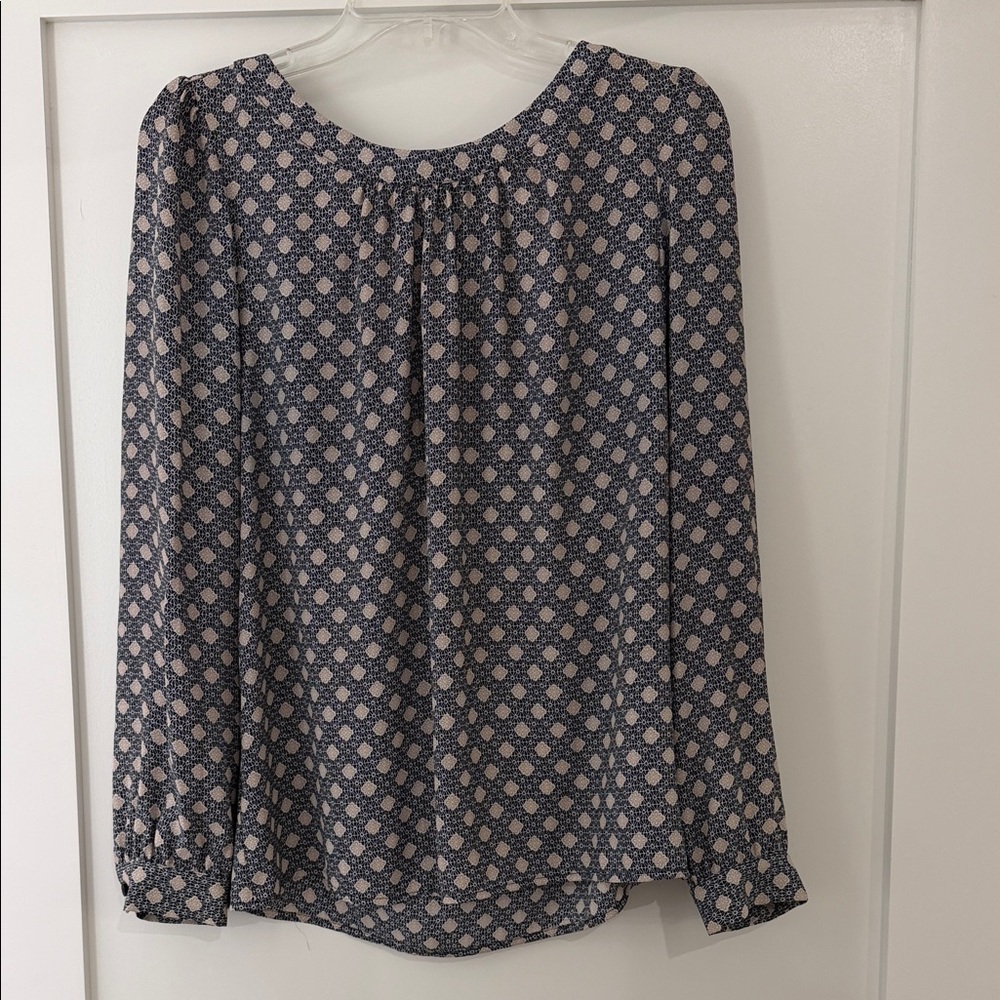 Adorable vintage loft blouse with back tie/bow detail